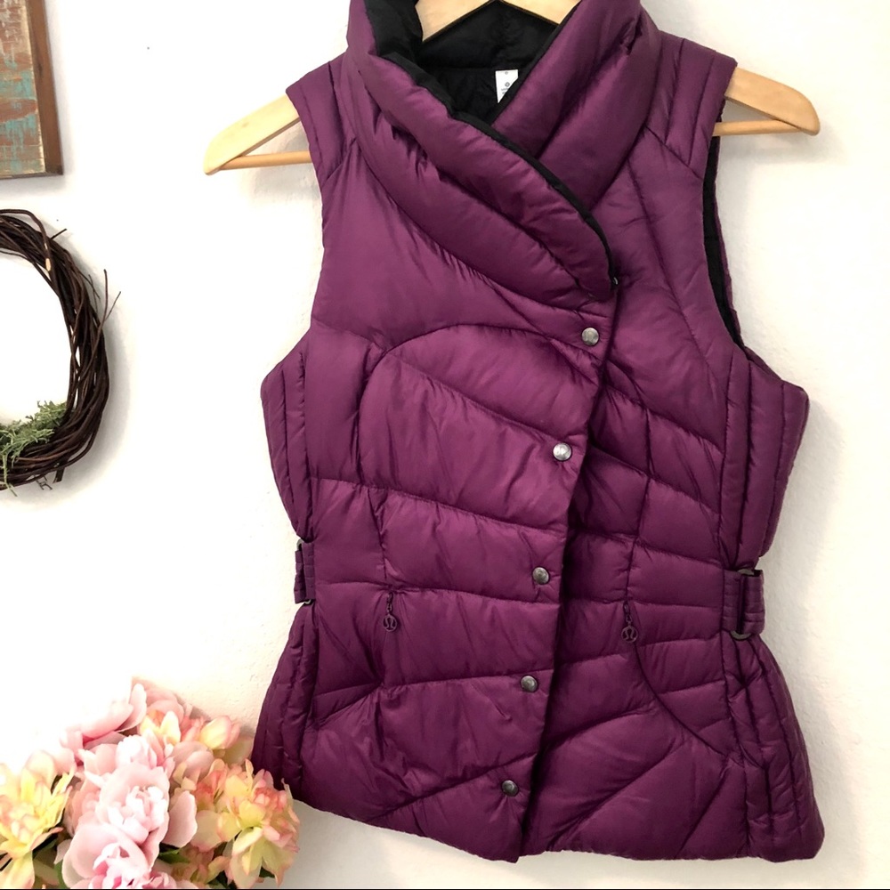 lululemon get down reversible vest ✨